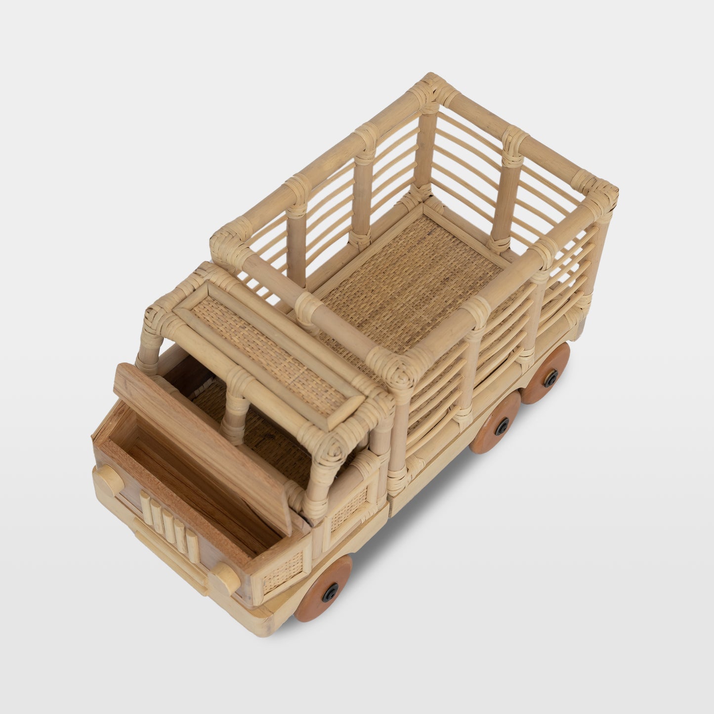 Rattan Oversized Truck